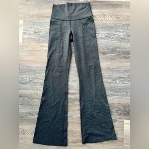 Lululemon Groove Pant sz 6